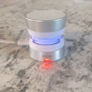 iHome Aux USB Speaker